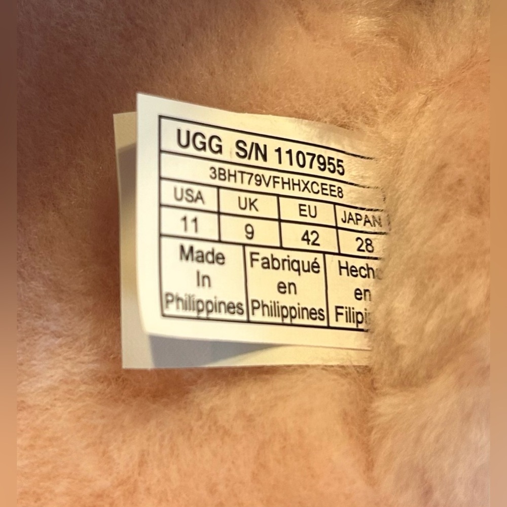 NWOB Ugg Fuzzette Beverly Slippers - Picture 5 of 5